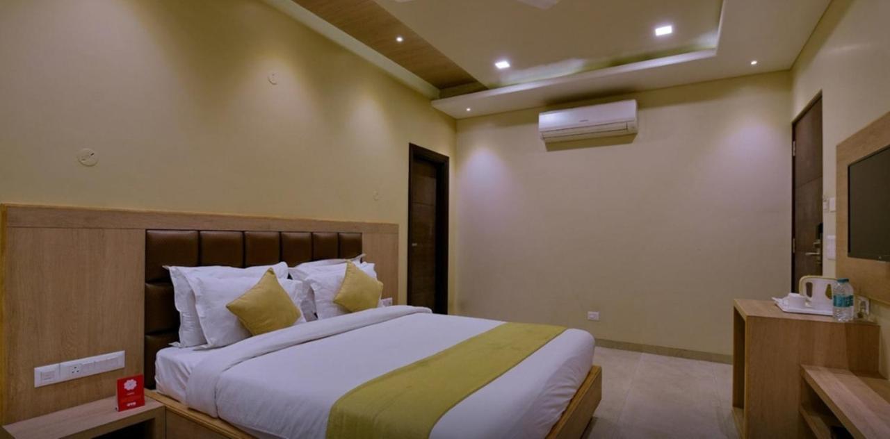 Hotel Rashika Palace ชัยปุระ ภายนอก รูปภาพ