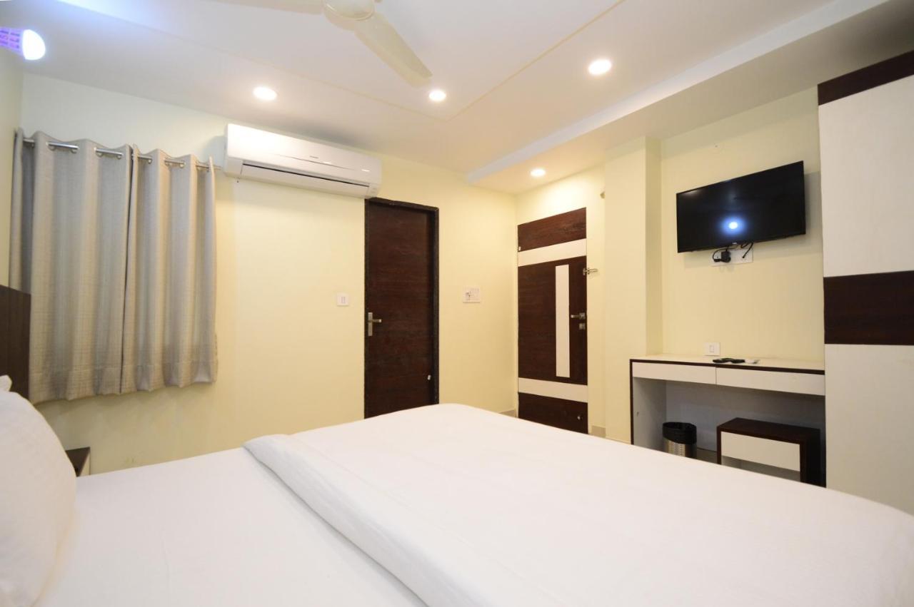 Hotel Rashika Palace ชัยปุระ ภายนอก รูปภาพ